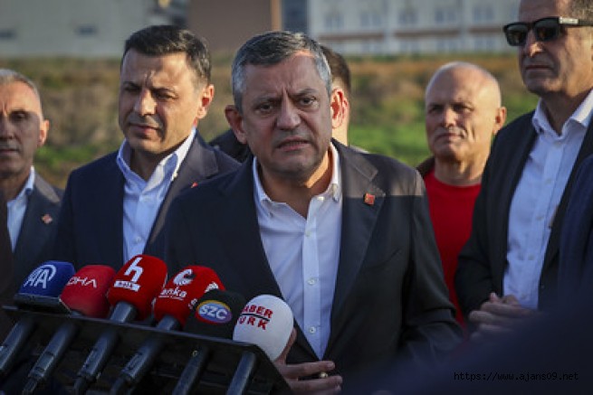 1000 Odalı Sarayın Hangi Odasını Açsa Karşısındayım; Beni İzlediğini Biliyorum, İzlemeye Devam Etsin