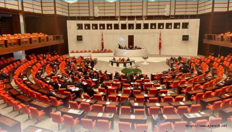 28'inci dönem Milletvekilliği Genel Seçimlerinin sona ermesinin ardından, milletvekilleri yarın 28'inci dönem 1'inci Yasama Yılı'nın açılışında yemin edecekler.