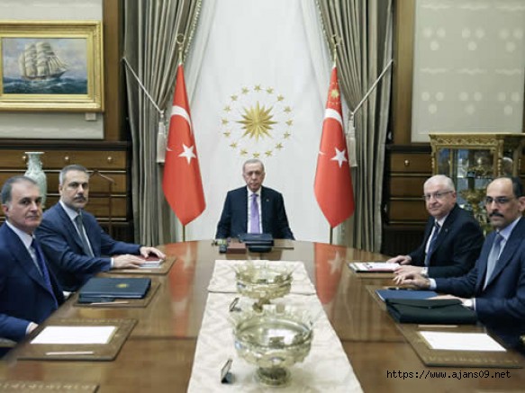 Beştepede Cumhurbaşkanı Erdoğan başkanlığında güvenlik toplantısı yapıldı