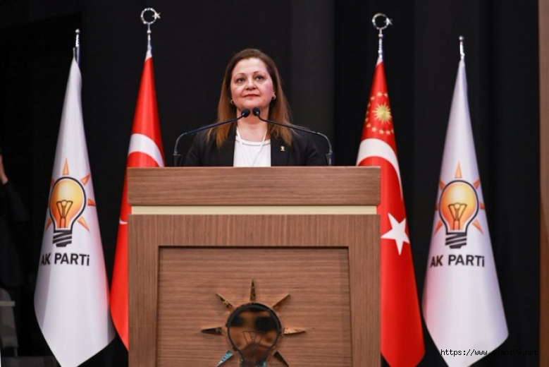 Burcu Köksal AKP’ye katıldı