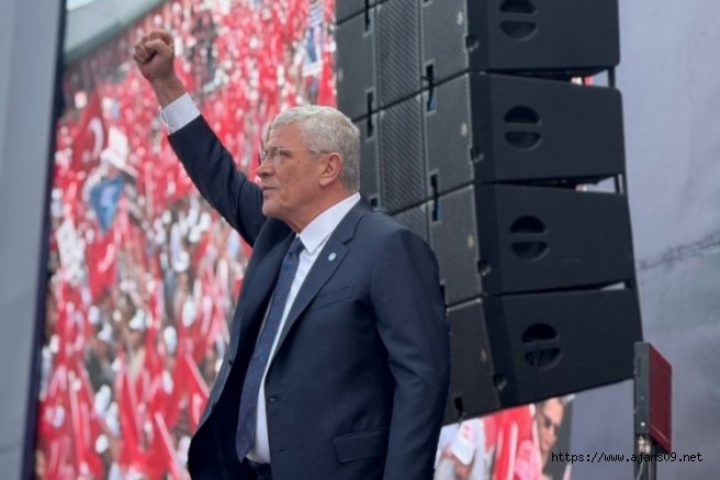 İYİ Parti Bursada Yüzbinler 