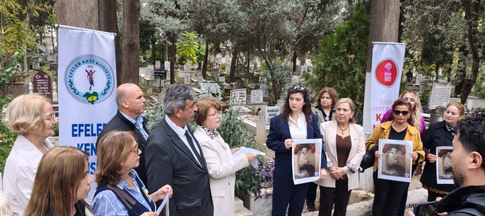 Kadın Muhtarlar Gül Esin’i mezarı başında andı