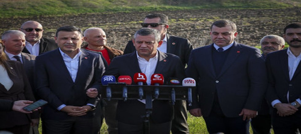 1000 Odalı Sarayın Hangi Odasını Açsa Karşısındayım; Beni İzlediğini Biliyorum, İzlemeye Devam Etsin