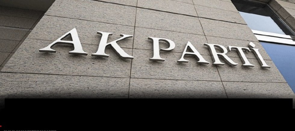 AKP'de 4 il başkanı istifa etti