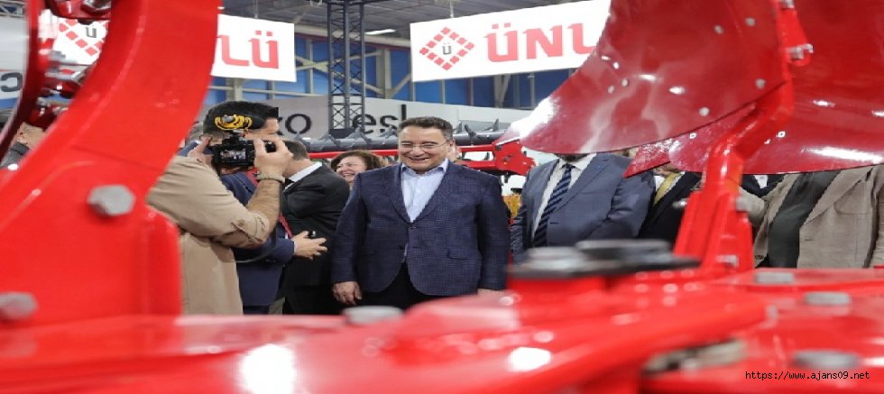 BABACAN: ÜLKE, VARLIK İÇİNDE YOKLUK YAŞIYOR