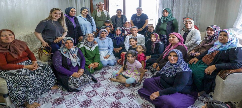 Bizleri zindana atıp, parti binalarına kayyım atayanlar bu fotoğrafa iyi baksın!
