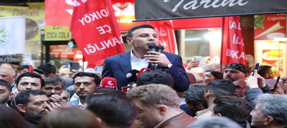 CHP Öncülüğünde eşzamanlı demokrasi yürüyüşleri başladı