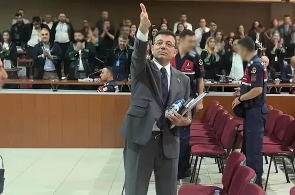 İBB davasında gerginlik yaşandı: İmamoğlu salondan çıkarıldı