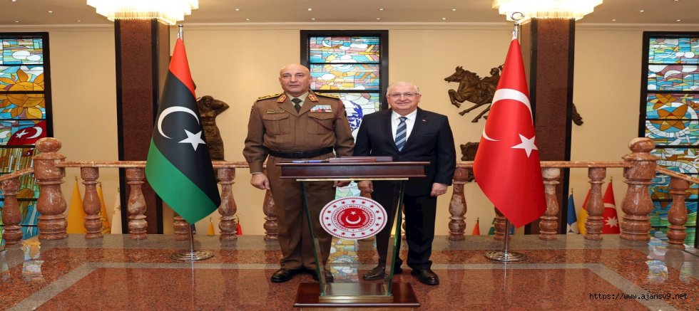 Libya Genel Kurmay Başkanının Uçağı Ankara'da Düştü