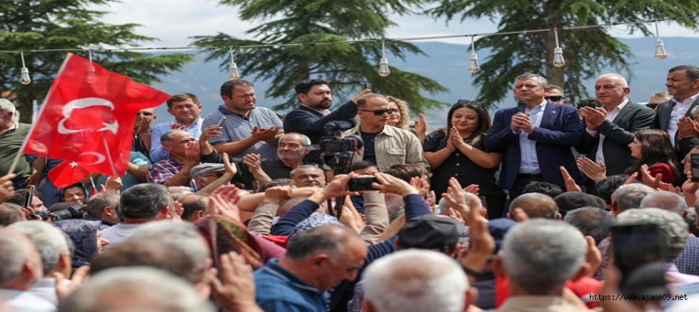 Sen partiyi başkasına verebilirsin, ben milletle gönül gönüleyim
