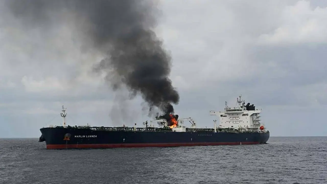 Suudi Arabistan petrol boru hatlarını kapattı