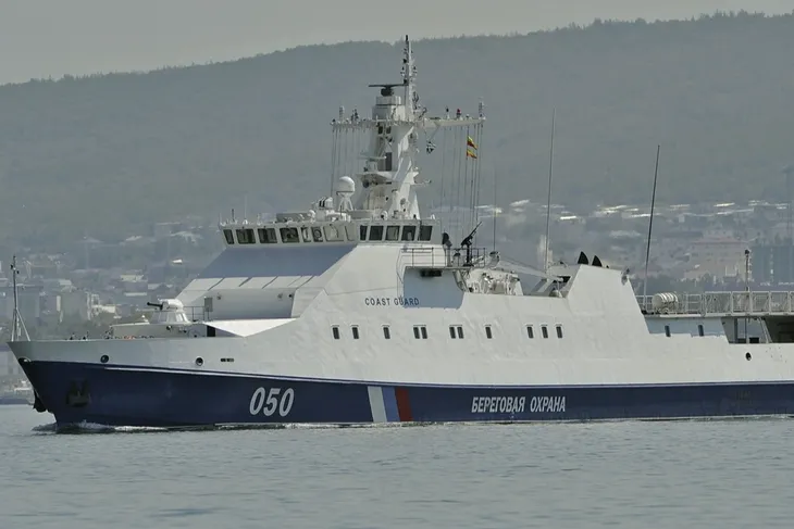 Ukrayna Rus devriye gemisini vurdu!