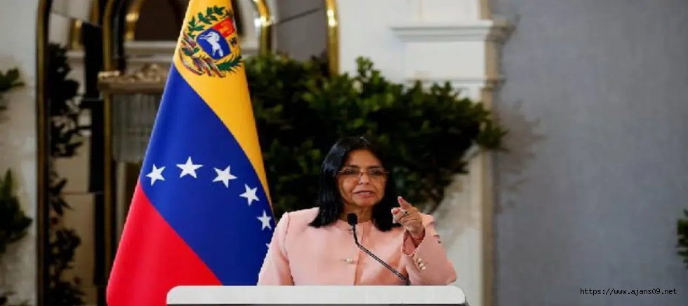 Venezuela’da Devlet Başkan Yardımcısı Delcy Rodriguez yönetimin başına geçti
