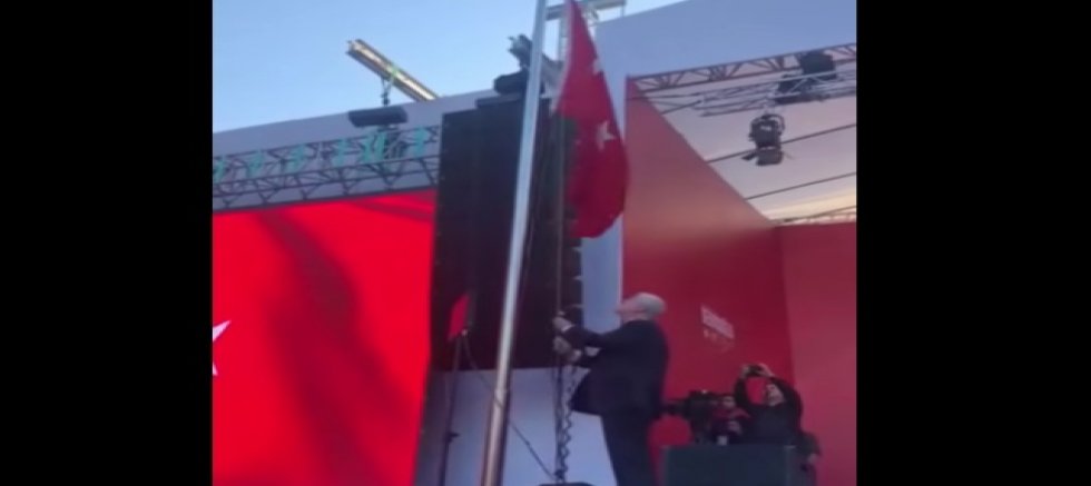 ‘Yedi kollu canavarın merkezi Saray'dır’