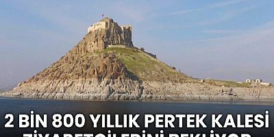 2 Bin 800 Yıllık Pertek Kalesi Ziyaretçilerini Bekliyor