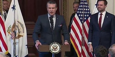 ABD'de Hegseth, Savunma Bakanlığı adaylığını kıl payı kazandı