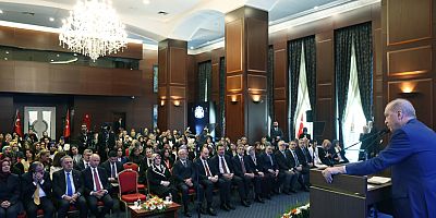 Aile kurumunun ve ailevi değerlerin muhafazasını beka meselesi olarak görüyoruz