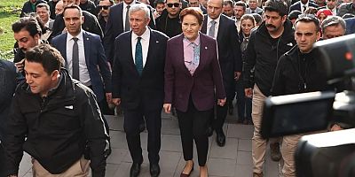 AkşenerAkşener, Yavaş'la birlikte iftara katıldı: Seçimi kazanıyoruz