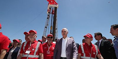 Artık bu dağlarda korku, ölüm, bombalar değil; kardeşlik türküleri söylenecek