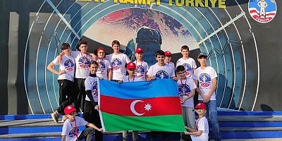 AZERBAYCANLI ÖĞRENCİLER UZAY KAMPI'NDA EĞİTİM ALDI