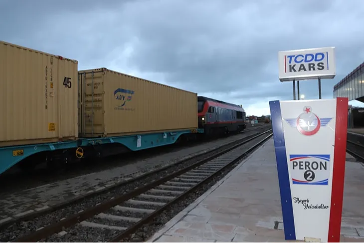 Bakü-Tiflis-Kars Demiryolu bir yıl aradan sonra yeniden açıldı