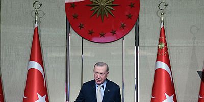 Cami avlularını meyhaneye çeviriyorlar, milletin malını mülkünü yağmalıyorlar!