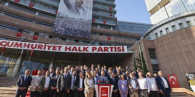 CHP'li 81 il başkanından Özel'e destek, Kılıçdaroğlu'na çağrı