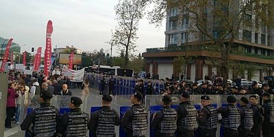 CHP'nin TRT eylemine Toma'lı engel