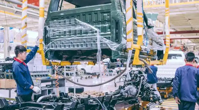 Çin menşeli benzinli ve hibrit otomobillere ek vergi getirildi