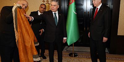 Cumhurbaşkanı Erdoğan’a ‘Türkmen Halkının Fahri Aksakalı’ unvanı