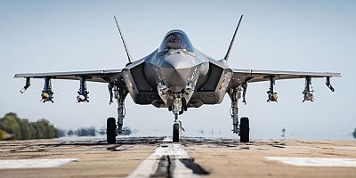 Danimarka'dan ikinci parti F-16'lar Ukrayna'ya ulaştı