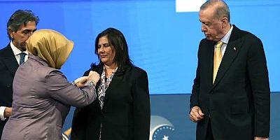 Deniz Zeyrek: Sorun CHP’de olsaydı Çerçioğlu CHP’den istifa edip bağımsız kalabilir ya da muhalefette bir partiye katılabilirdi