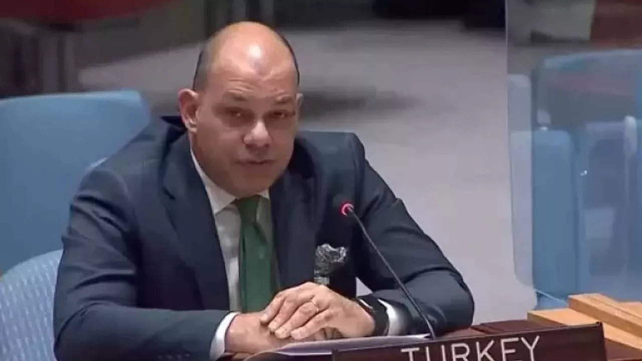Denktaşın Torunu Varşova Büyükelçisi Oldu