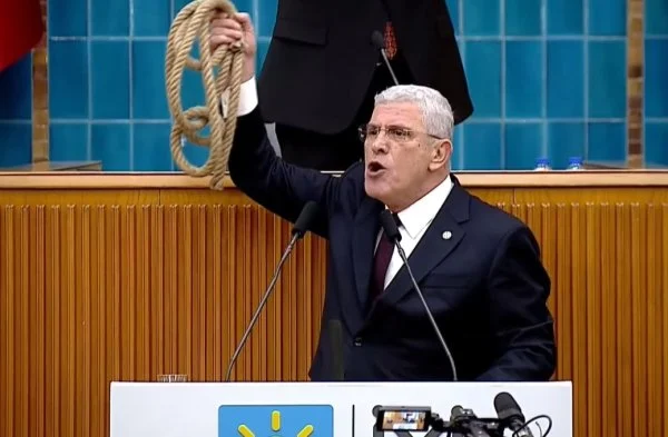 Dervişoğlu kürsüden Bahçeli'ye ip fırlattı: Cesetlerimizi çiğnemeden Canibaşı bu Meclis'e giremez