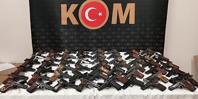 Emniyet Müdürlüğü Silahlarını Satanlar Tutuklandı
