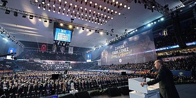 Erdoğan AKP Genel Başkanlığa Tek Aday Olarak Gitti ve Seçildi