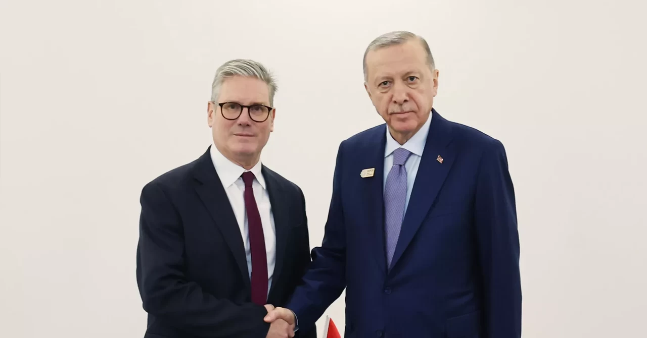 Erdoğan Bakü'de: İngiltere Başbakanı Starmer'i kabul etti