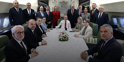 Erdoğan, Kazakistan dönüşü uçakta gazetecilerin sorularını yanıtladı