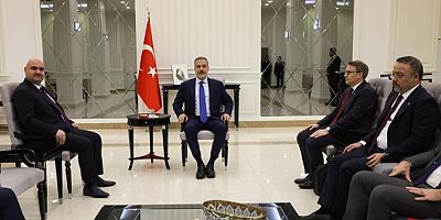 Hakan Fidan Bağdat'ta Türkmen Lideri İle Görüştü