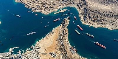 İran, Umman Denizi'nde bir gemiyi vurdu