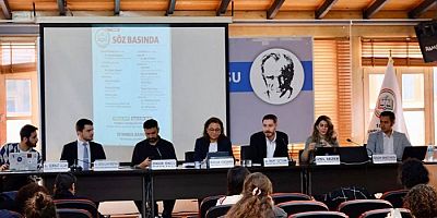 İstanbul Barosunda Gazeteciler, ifade ve basın özgürlüğünü tartıştı