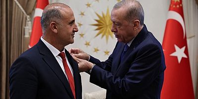 İYİ Parti'den İstifa etti,AK Parti'ye Katıldı.
