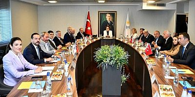 İYİ Parti Genel Başkanı Meral Akşener A takımıyla ilk kez toplandı! 3,5 saatlik toplantıda yol haritası belirlendi