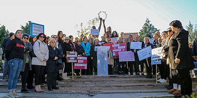 Kadınların Yarım Kalan Gülüşleri Karabağlar’da Tamamlandı