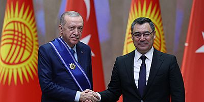 Kırgızistan'dan Cumhurbaşkanı Erdoğan'a Manas Nişanı