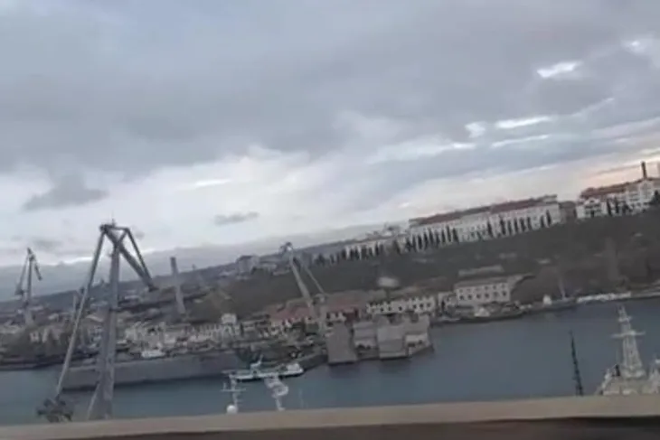 Kırım’daki Rus askeri tersaneleri, Ukrayna saldırılarıyla işlevsiz kaldı!