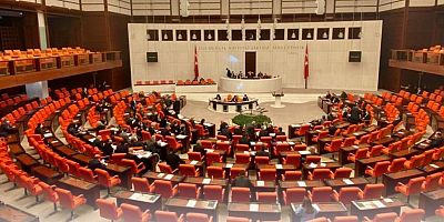 Meclis'te yeni anayasa teklifi