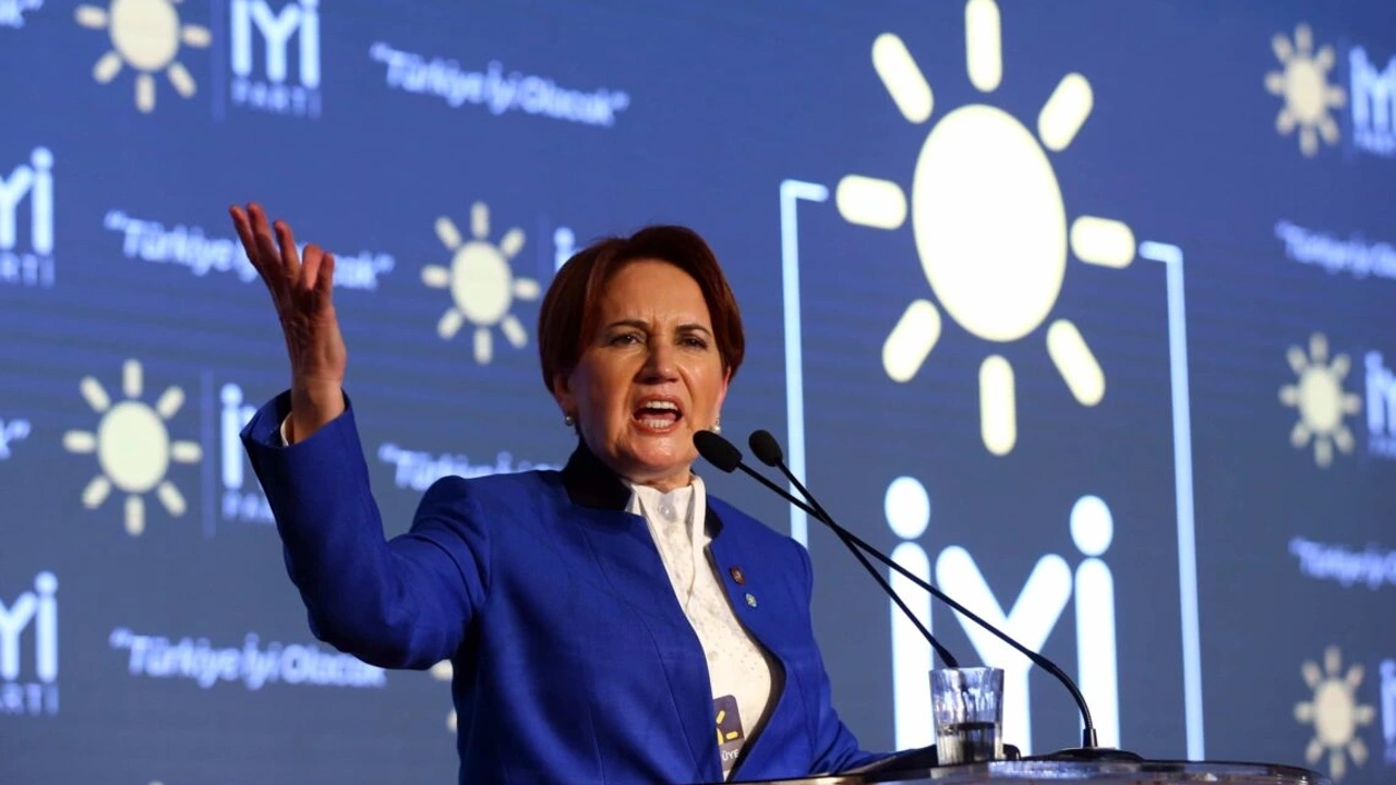 Akşener