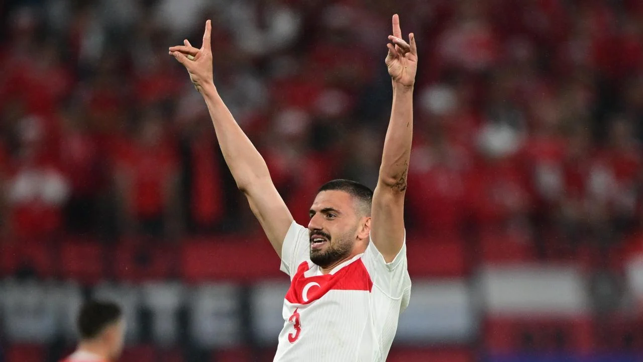Merih Demiral'a 2 maç men cezası verildi