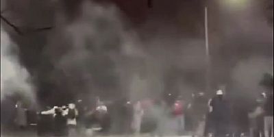 ODTÜ'de buluşan öğrencilere polisten gazlı  müdahalesi!